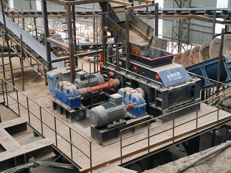 石英石硬度高，對輥制砂機能否穩(wěn)定運行并保證出料質量？